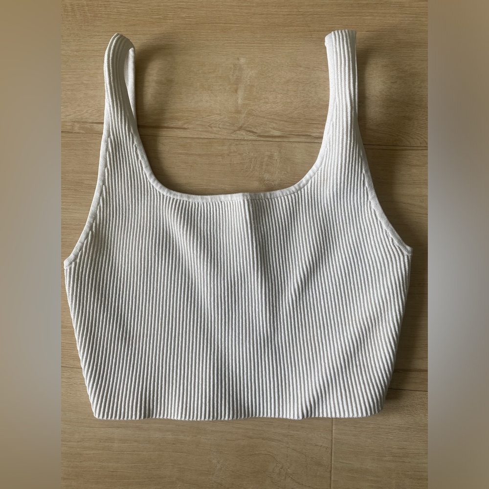 Babaton White Cropped Tank Size Medium